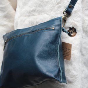 CLEARANCE Odi lynch blue crossbody nwt
